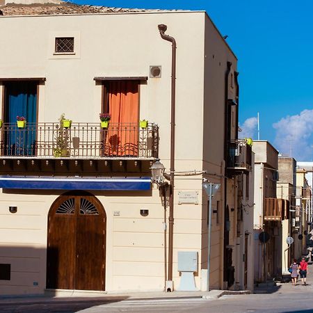 Camere Simona Castellammare del Golfo Eksteriør billede